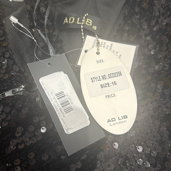 New with tags Black Sequin One Shoulder Midi Dress With Split - Picture 10 of 10